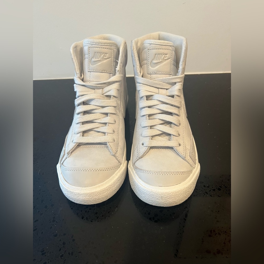 Nike Blazer Mid 77 Women’s